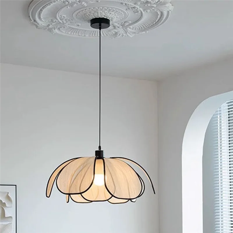

A02M-Vintage Style Lotus Hand-Woven Chandelier For Living Spaces, E27 Socket, AC85-265V Adjustable Color Settings