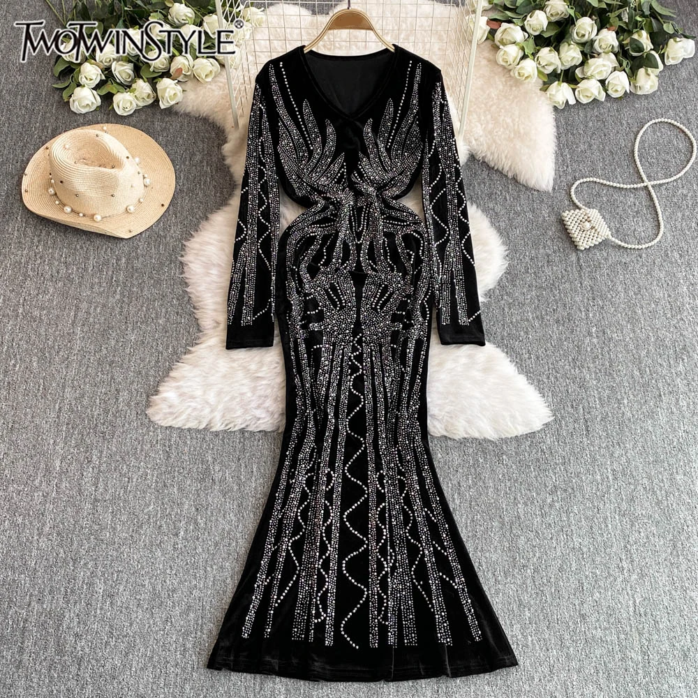 TWOTWINSTYLE Patchwork Diamonds Mermaid Dress For Women V Neck Long Sleeve High Waist Bodycon Slimming Dresses Female KDR513429