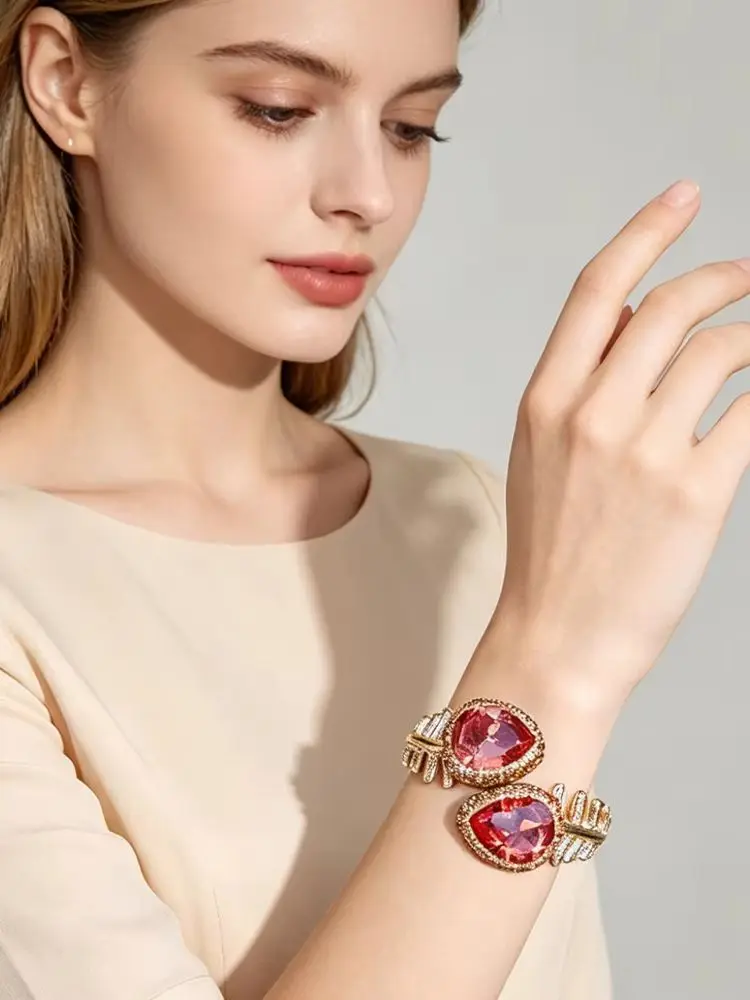 Fischgräten-Design Zultanit Farbwechselndes Manschettenarmband Birnenförmiger Türkischer Sultanit Edelstein Elegantes Geschenk für Frauen – Detail 14