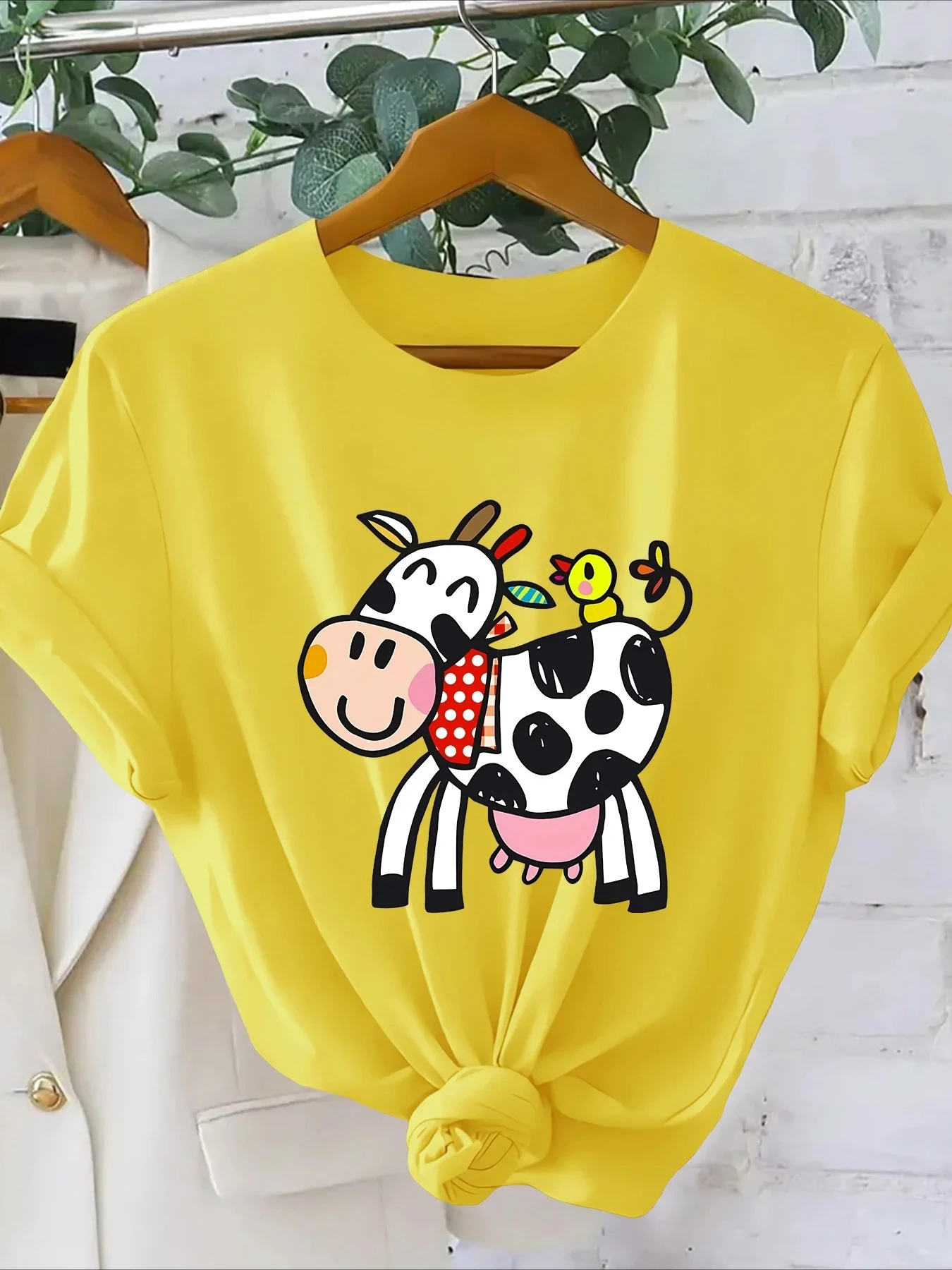 Smiling Cow and Bird Cartoon Printed Women's T-shirt Healing Style Fun Short Sleeve Casual Fashion Dopamine Bright Color T-shirt