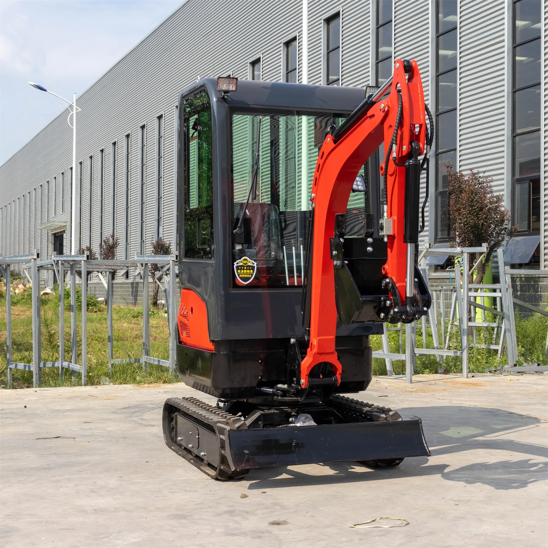High Performance 1.8 Ton Mini Excavator, Hot Sale Compact Excavator, Small Digger Machine for Farm, Garden and Construction Site