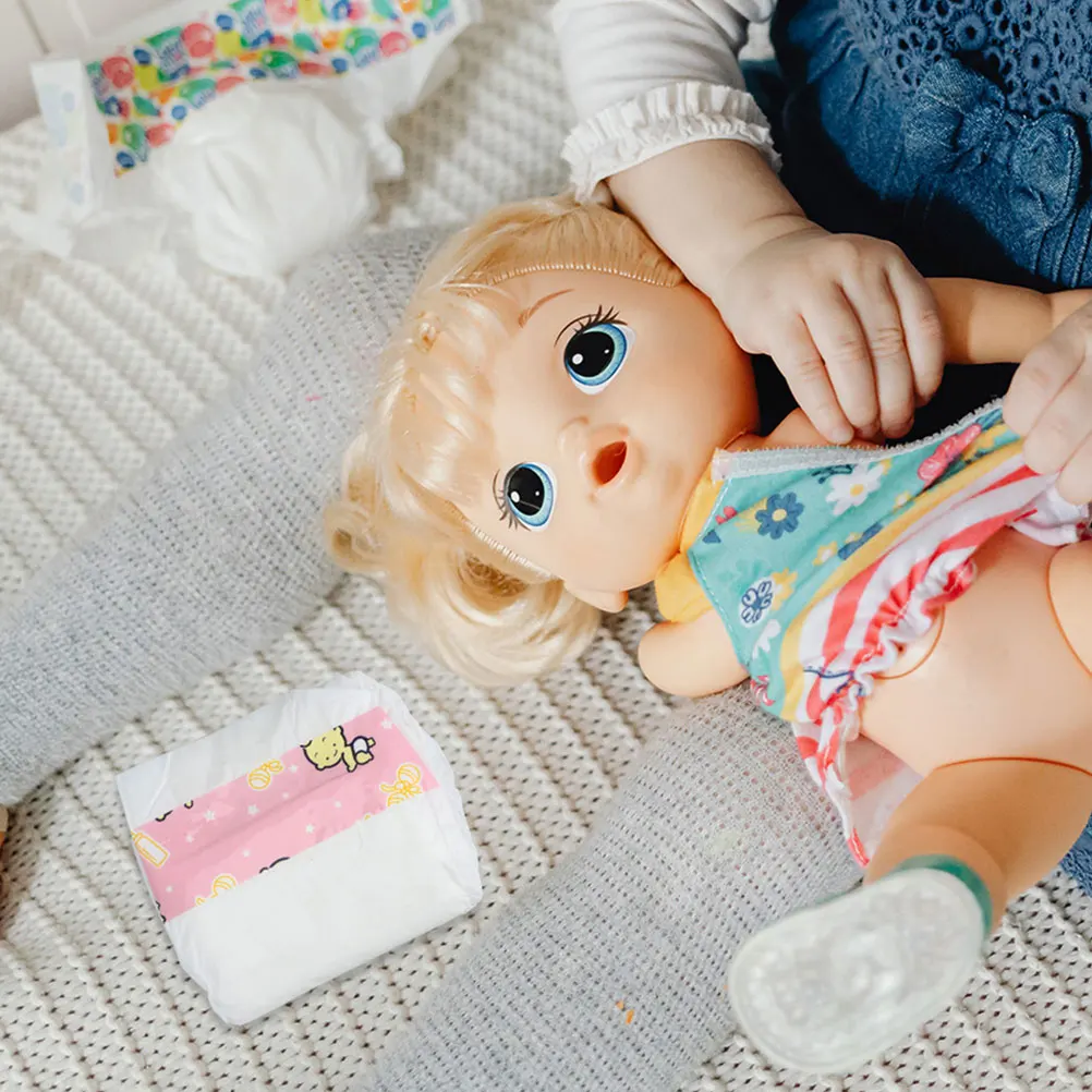 8 pezzi accessori mini pannolini biancheria intima per neonato in plastica modello di vestito rinato