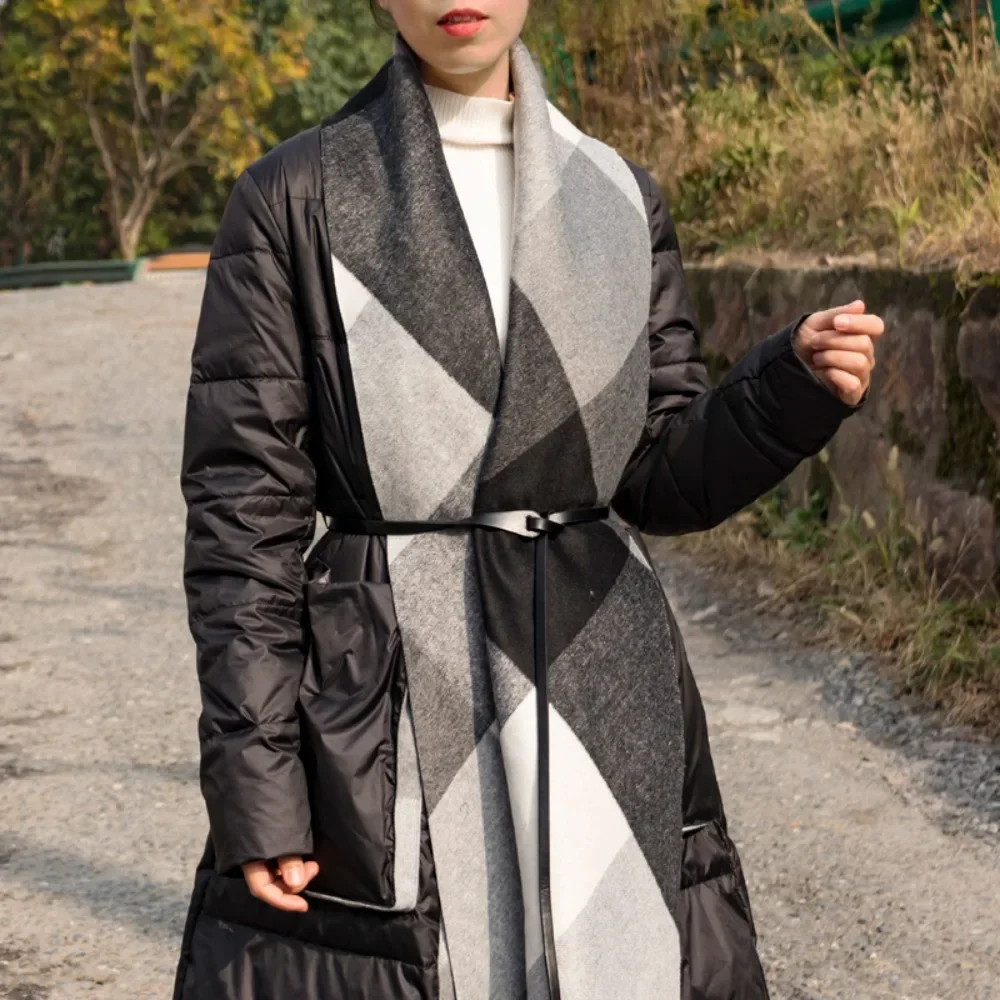 Piumino da donna in piumino d'anatra bianco invernale nuovo piumino lungo sciarpa al ginocchio incrociata piumino alla moda con giunture in lana stile europeo