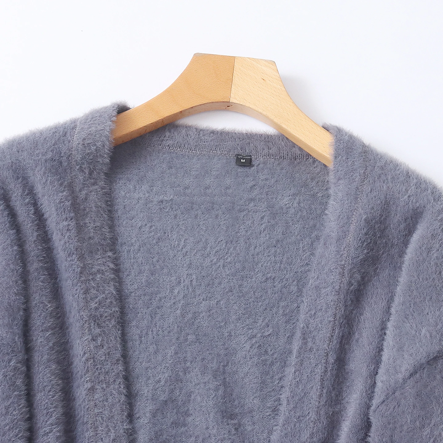 春の新作ファション ルーズカジュアル Vネックボタン付きロングスリーブ ミンクベルベットセーター レディースプレミアム衣料 ソフトポリエステル