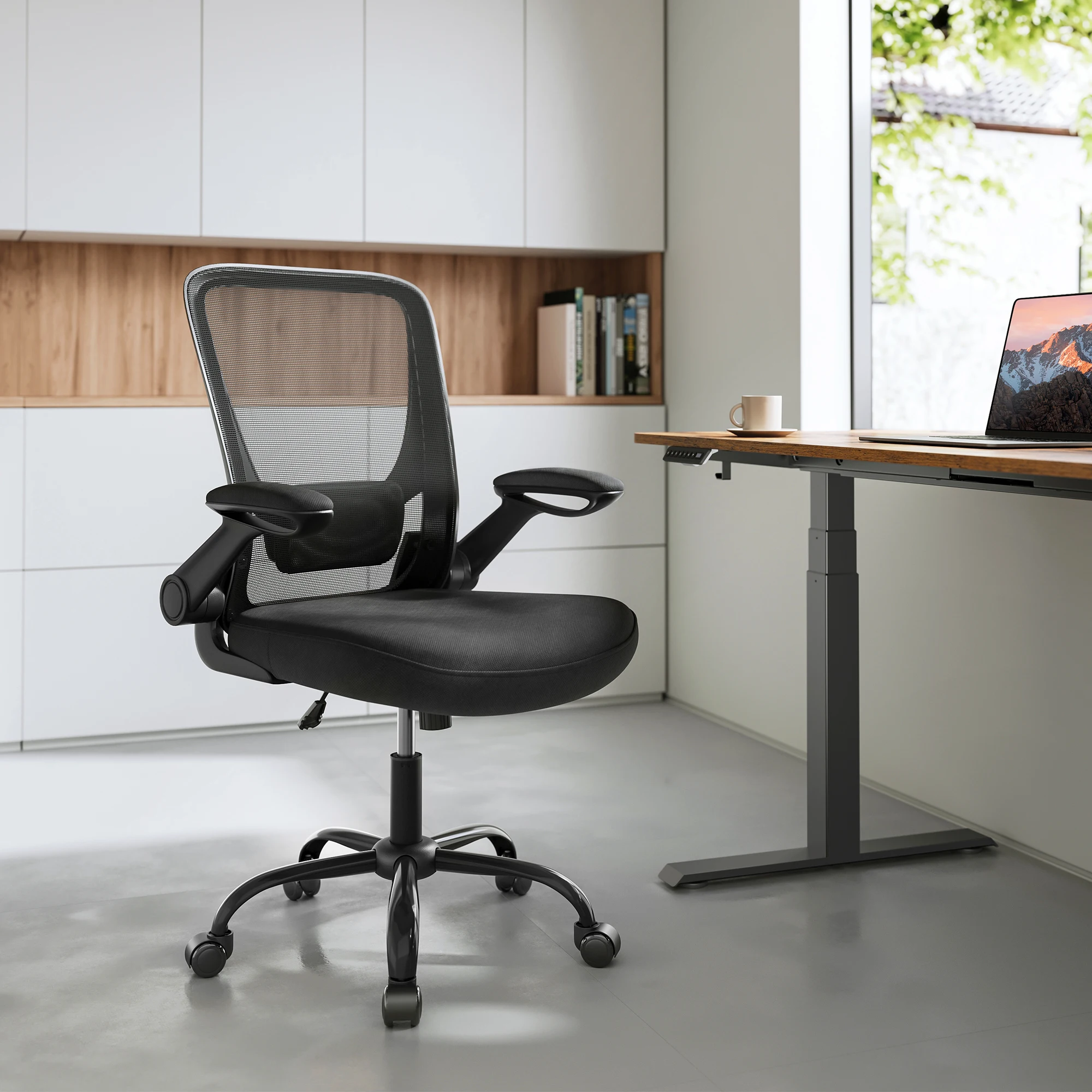 كرسي مكتب شبكي من SONGMICS ، كرسي كمبيوتر مريح ، دعامة أسفل الظهر ، مقعد هزاز ، 53 عرض مساند ذراع قابلة للطي #1