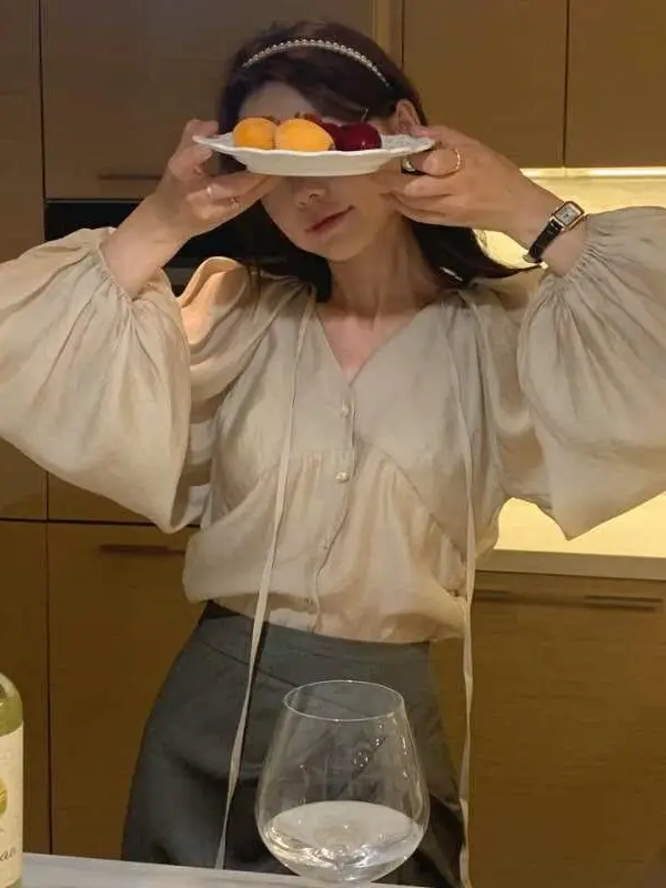 

Костюм Ele Sweetheart Ernie: комплект из трех предметов с V-образным вырезом, шнуровкой и рукавами-фонариками – шикарная зимняя мода для женщин среднего возраста