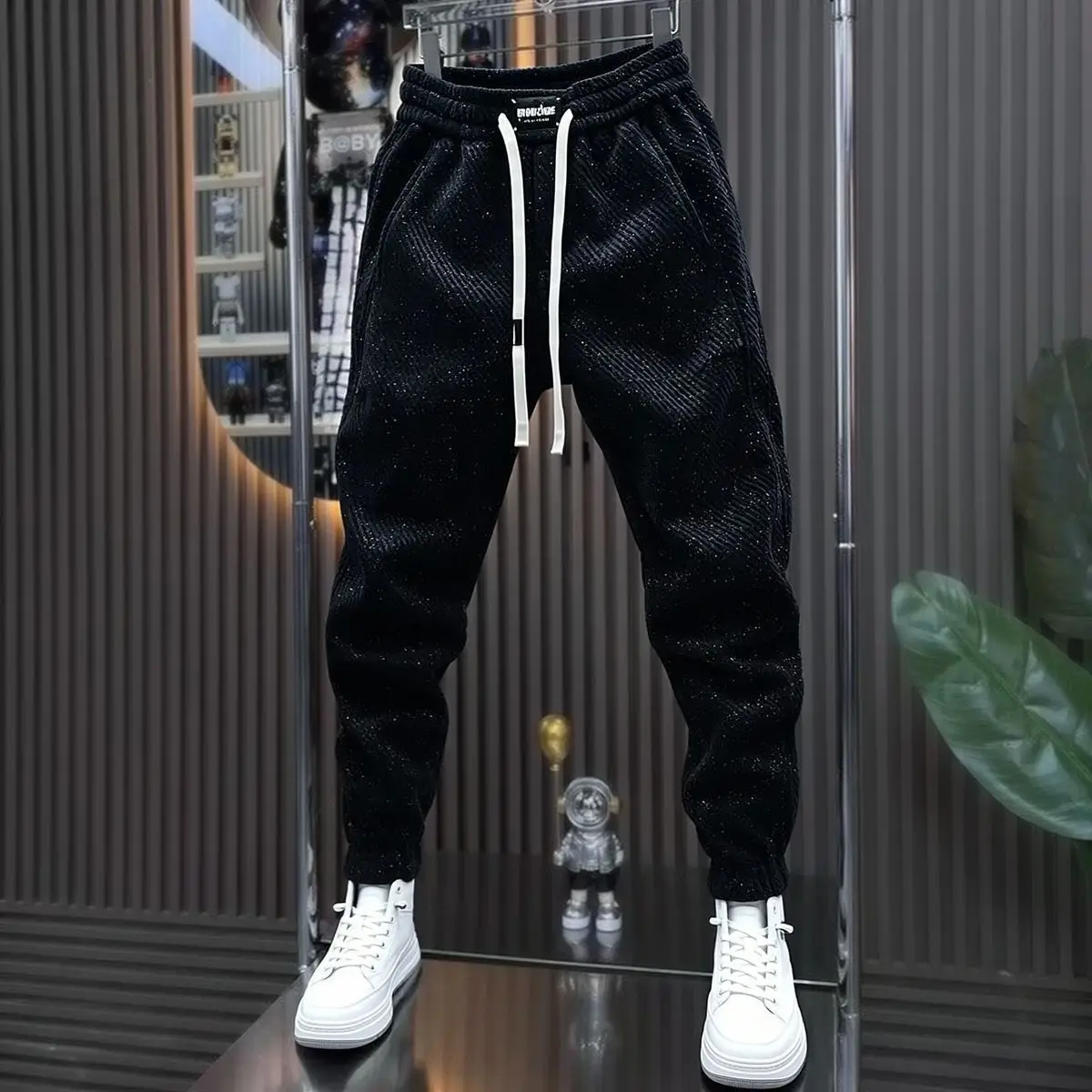 Trendy Men's Spring Autumn Elastic Cuffed Sweatpants Loose Fashionable Athletic Joggers