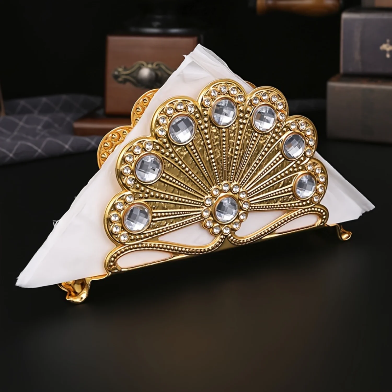 European Design Tissue Dispenser Napkin Holder Retro Metal Rack Kitchen Countertop Dining Table Decoration