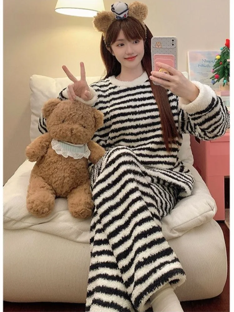 M-5XL حجم كبير النساء شتاء دافئ 2 قطعة مجموعات رشاقته هافت بيجامة من الصوف مجموعة الطلاب الكورية مخطط المتسكعون ملابس المنزل #3