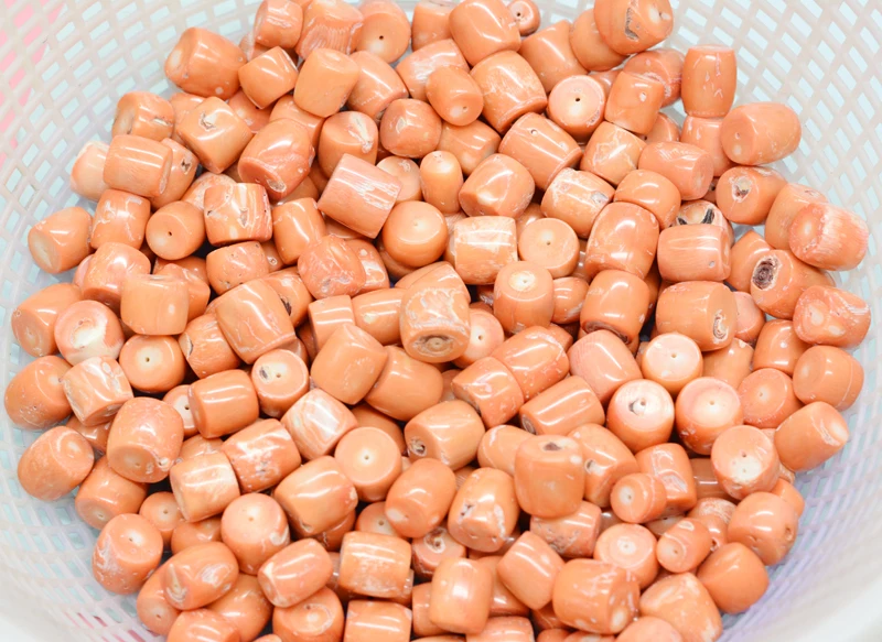 250PCS/lot (2.1KG) last one / lot. 100% natural orange irregular coral beads