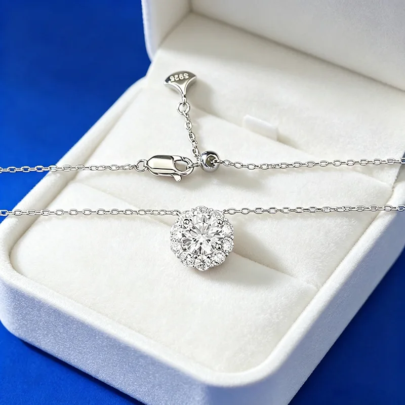 Unique Style 18K Real Platinum PT950 6.5mm Round Flower Shape Surround Necklace Women's Pendant Commuting Fashion