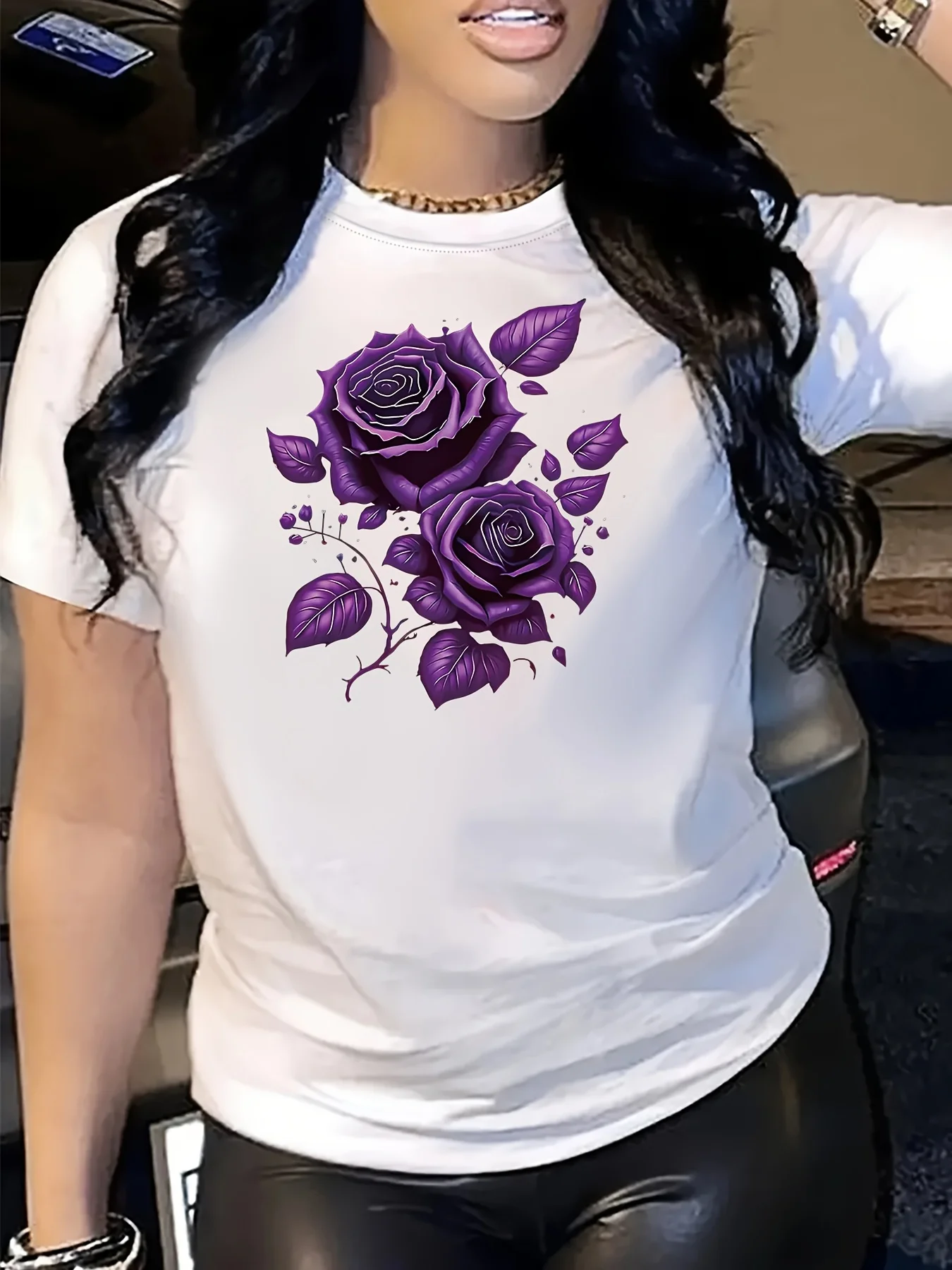 Comfortable Women's Purple Rose Pattern Printed Short-Sleeve Design in Vibrant Colors Geometric Print Crew Neck Short Sleeve
