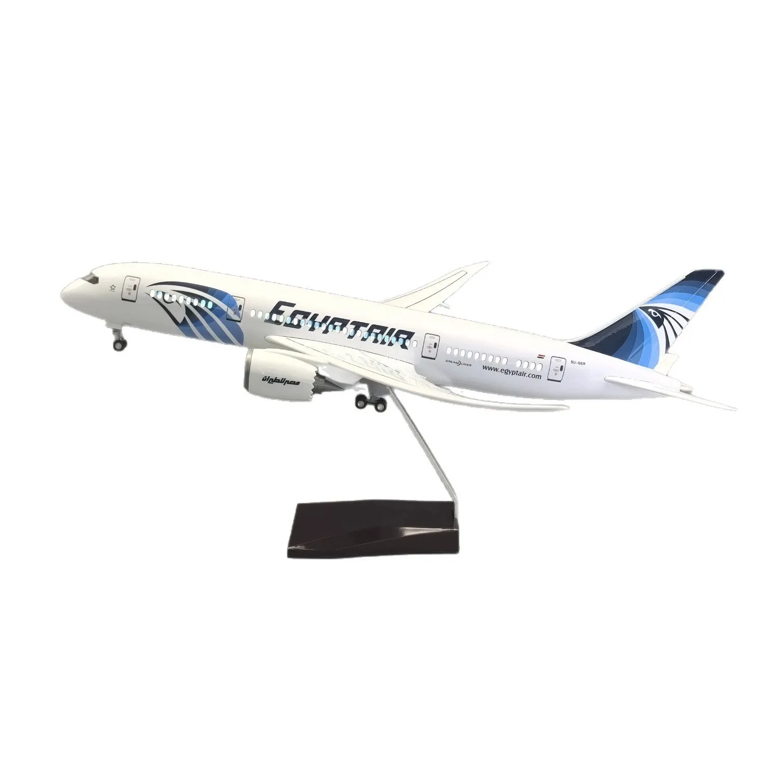 

Egypt Airways B787 Airways Resin Aircraft 1:130 Scale Model With LED and Wheels Collection Exhibition For Aviation Enthusiasts