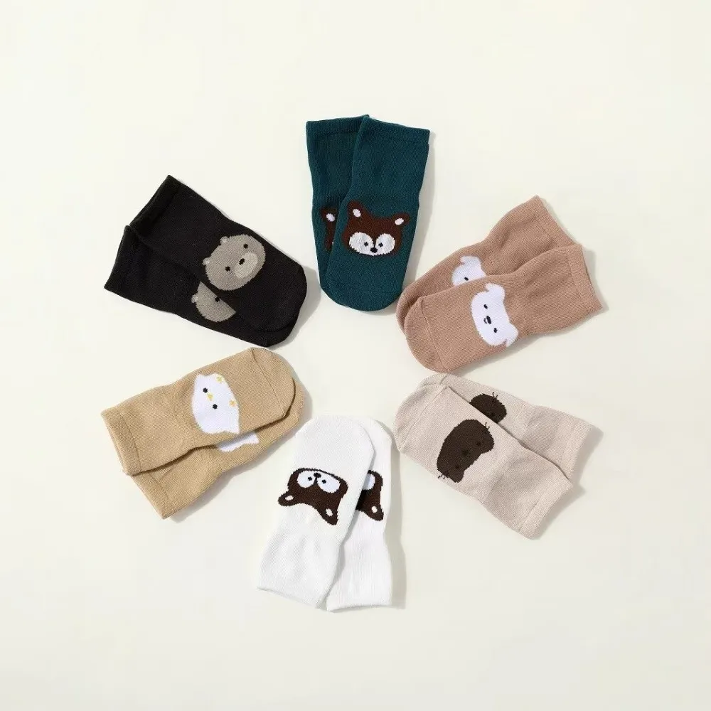

6 Pairs Cute Fox Pattern Floor Socks Bear Pattern Breathable Cartoon Pattern Socks Anti-Slip Comfortable Childrens Socks