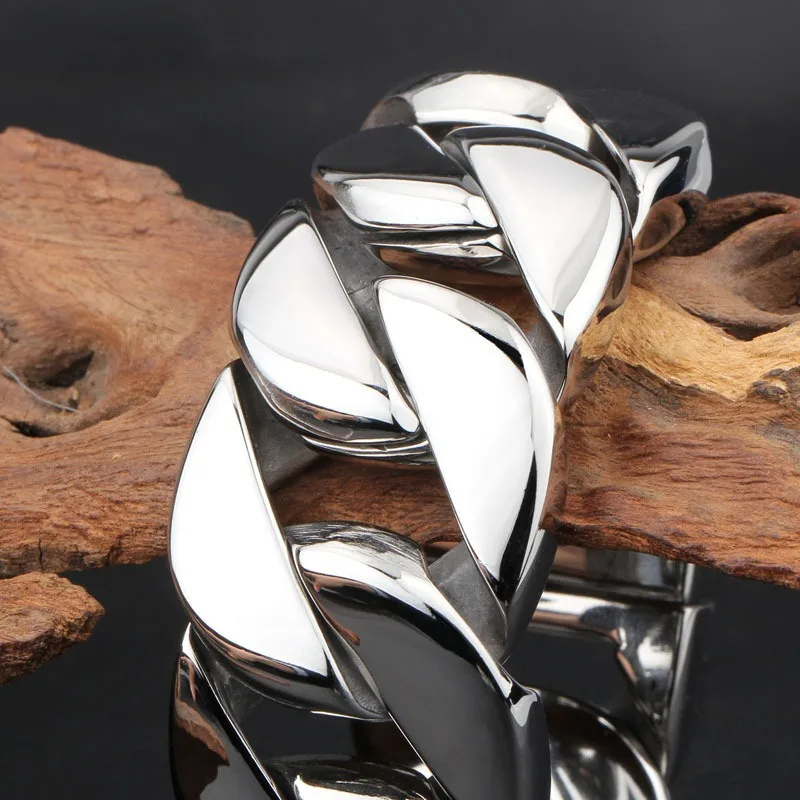New 31MM Wide Thick Cuban‑Link Men Bracelet, Polished Surface Titanium‑Steel, 303g Bold Unique Trendy Statement Wrist Jewelry