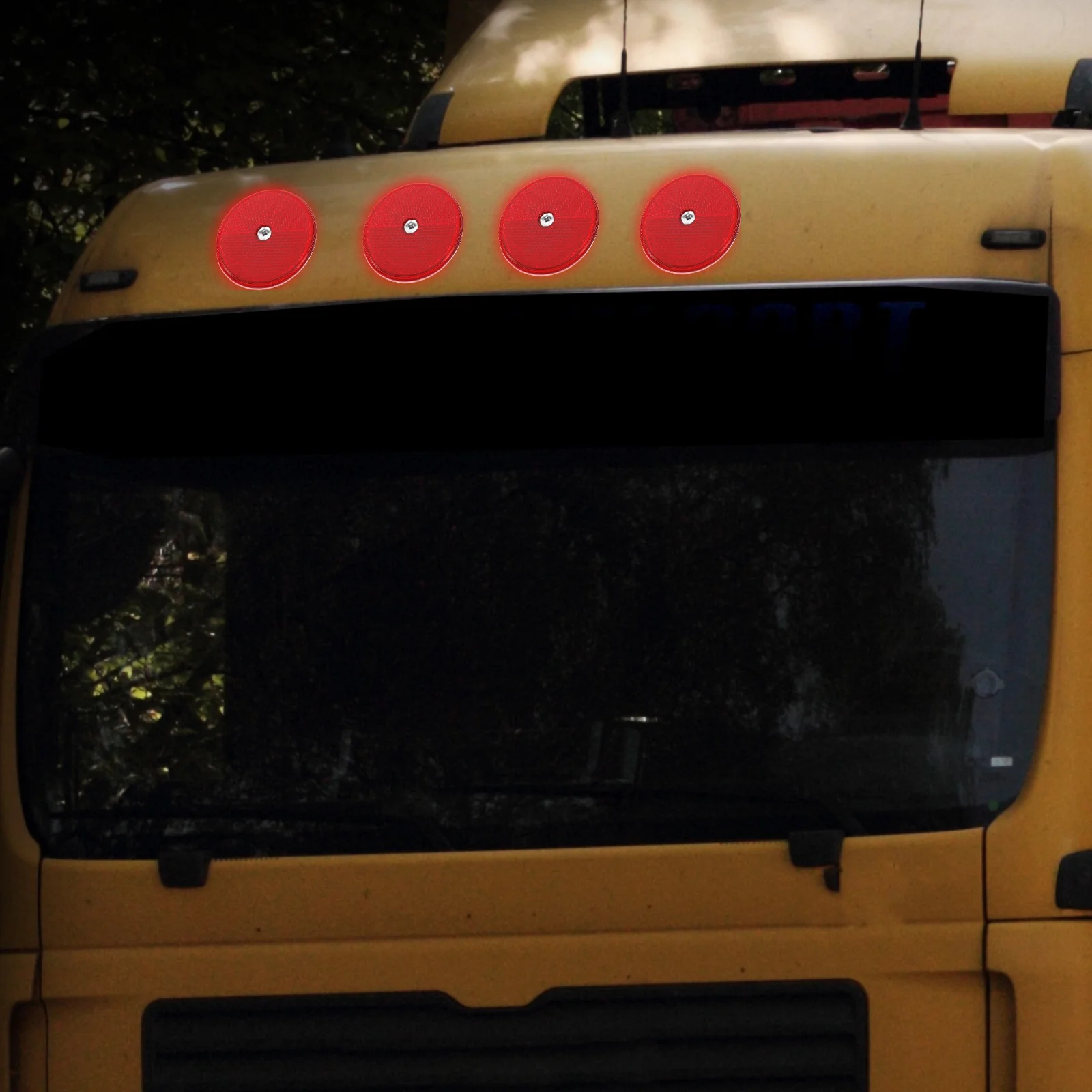 

2pcs Round Trailer Reflectors High Reflectivity Red Light Reflectors For Night Riding Car Bike Mailbox Driveway Use Travel