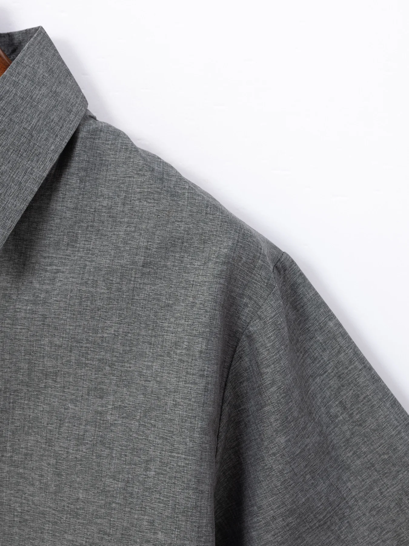 New 2024 Summer Men\'s lapel short-sleeved shirt Fashion top Loose solid color breathable Shirt