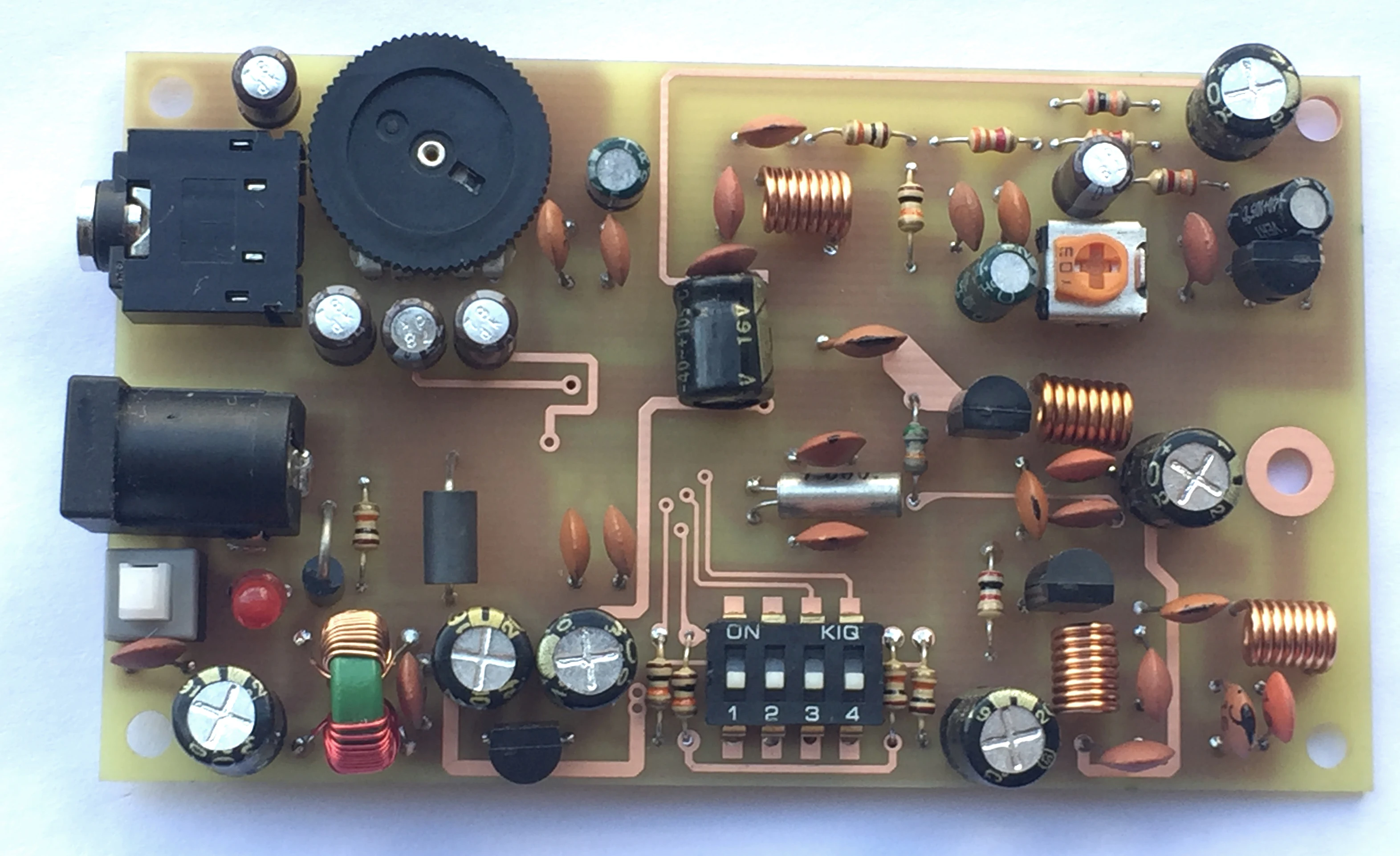 

FM radio broadcast electronic technology production school phase locked loop experiment kit campus radio