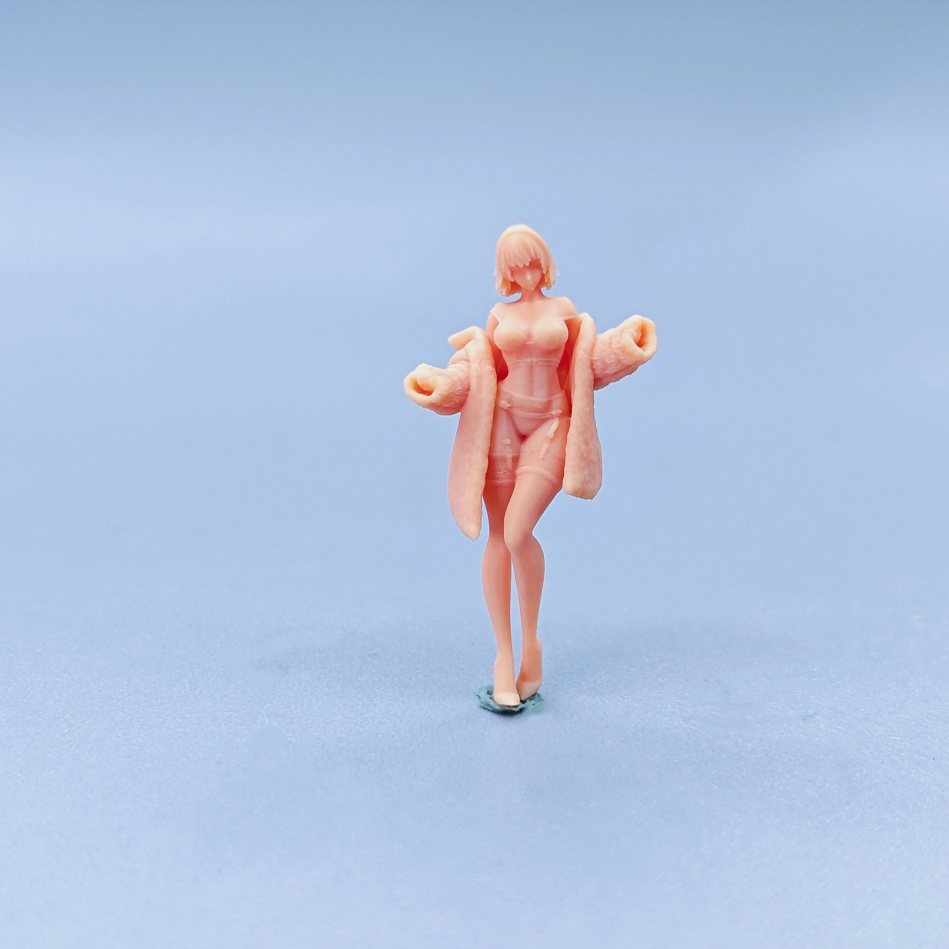 

1/64 1/43 Figurines Scale Model Resin Snow Blowing Short Hair Uncolored Miniatures Diorama Hand-painted S244