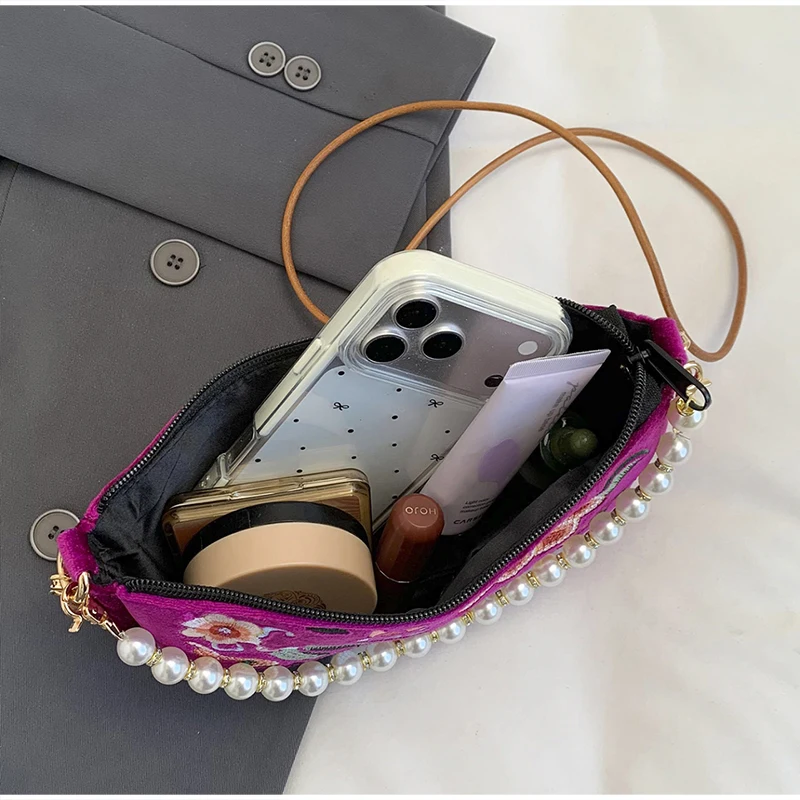 Chinesische Umhängetasche mit Blumenstickerei, Damen-Schultertasche, Handtasche mit Perlenhenkel, Vintage-Geldbörse im ethnischen Hanfu-Stil – Detail 2