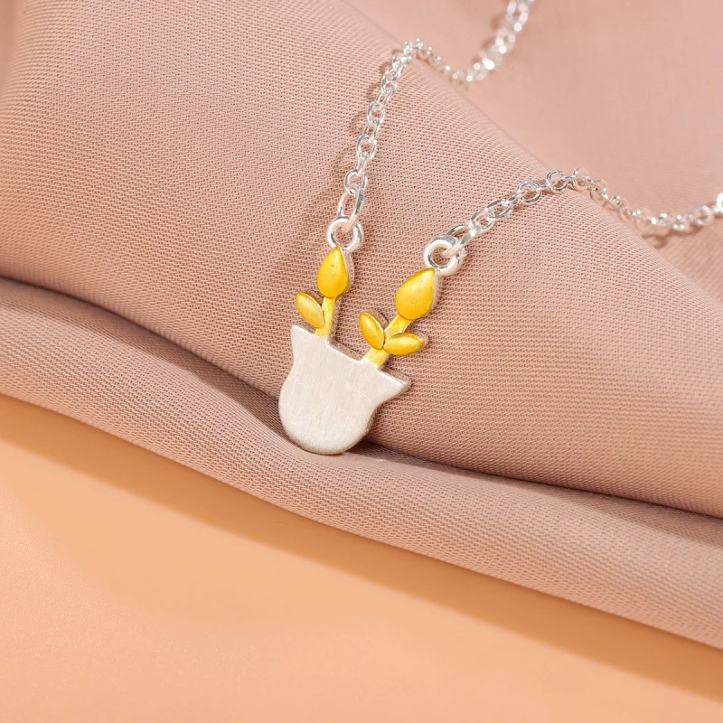 Uini Tail 뜨거운 판매 새로운 925 스털링 실버 유행 금 잔디 화분에 심은 창조적 인 목걸이 달콤하고 유행 고품질