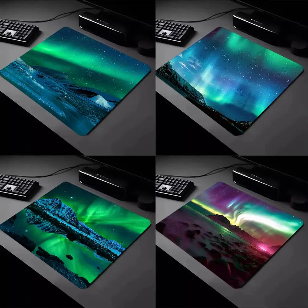 Aurora Mousepad Small LockEdge Mouse Pad For Gamers Computer Desk Pad Rectangular Anti-slip Rubber