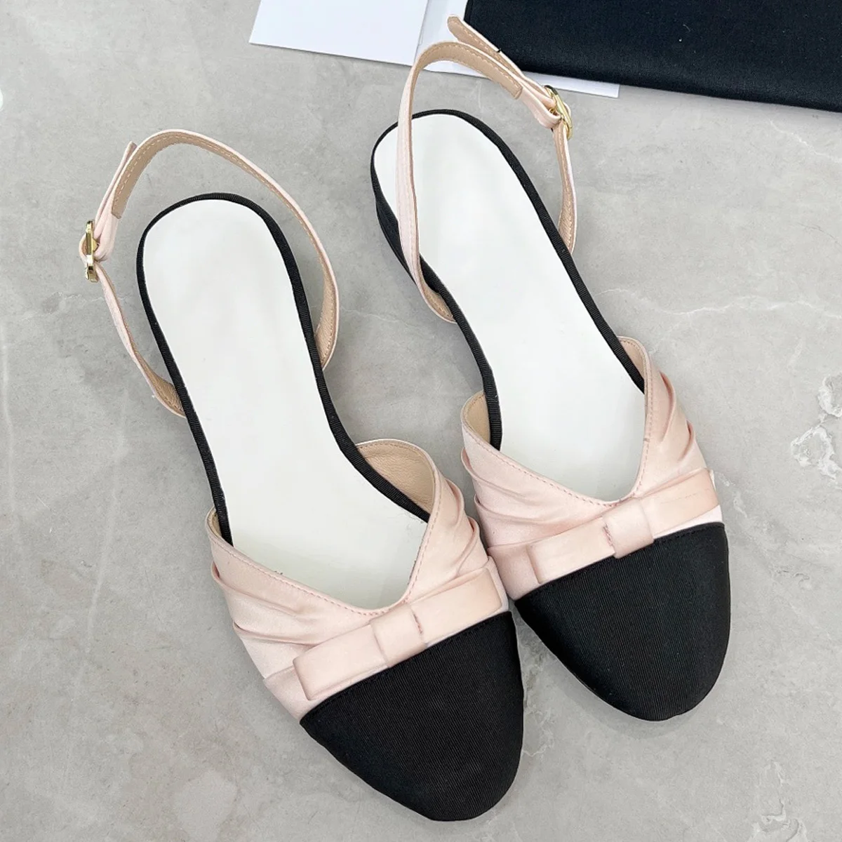 

2026 Women's Satin & Canvas Cap Toe Slingback Flats, Elegant Comfortable Buckle Strap Retro Summer Date Shoes YYT25021184
