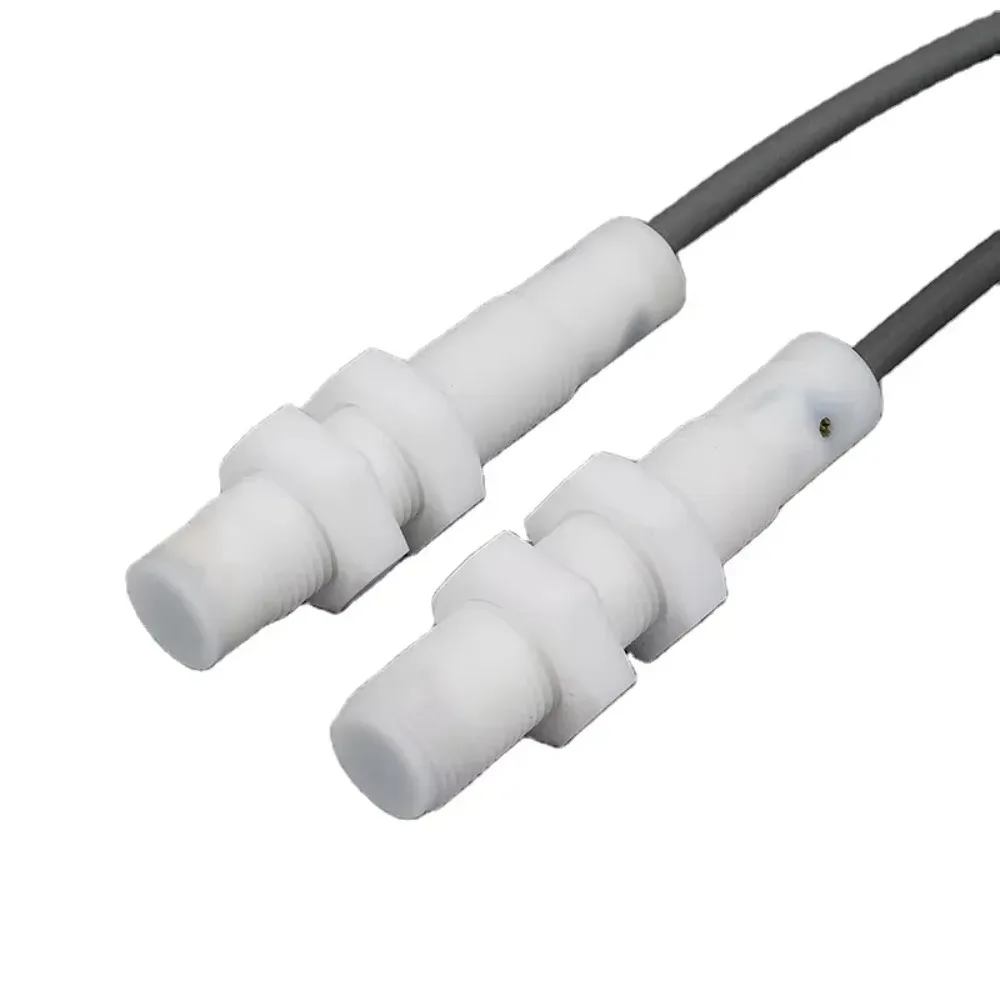 M12 Capacitive Proximity Sensor NPN/PNP Resistant Liquid Level Material Sensor 2-6mm Sensing Distance 10-30V