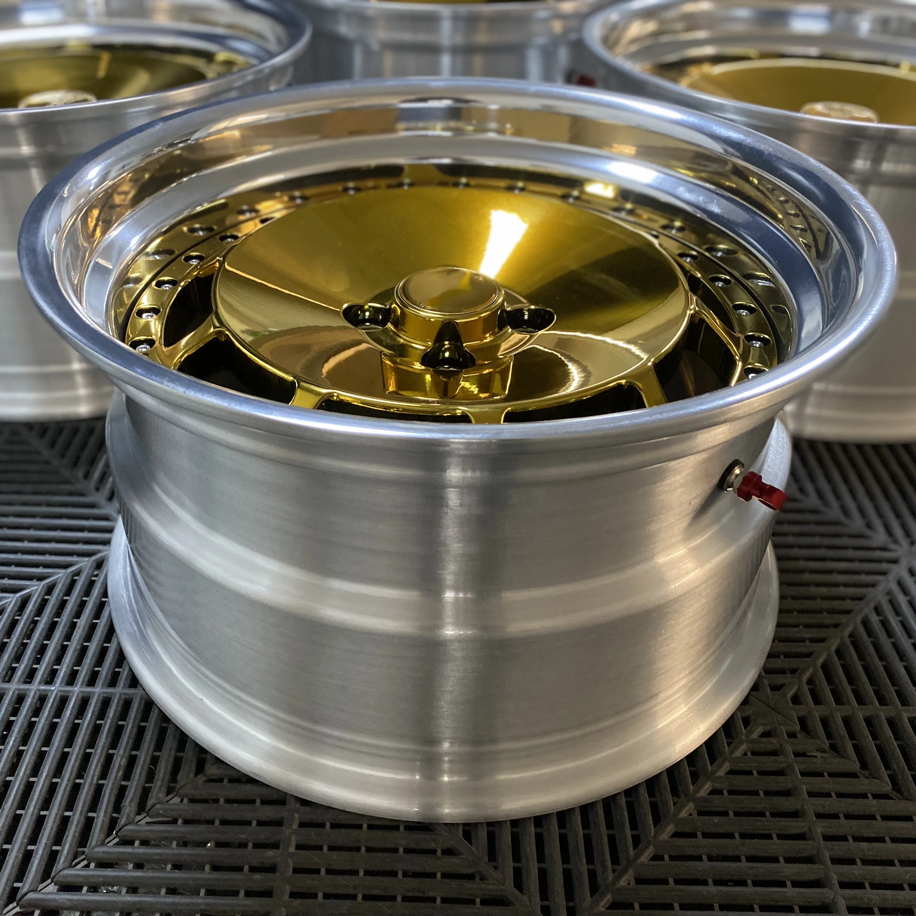 

New 16*7.0 Size Two-piece Forged Alloy Car Rims Auto Parts Wheel Construction