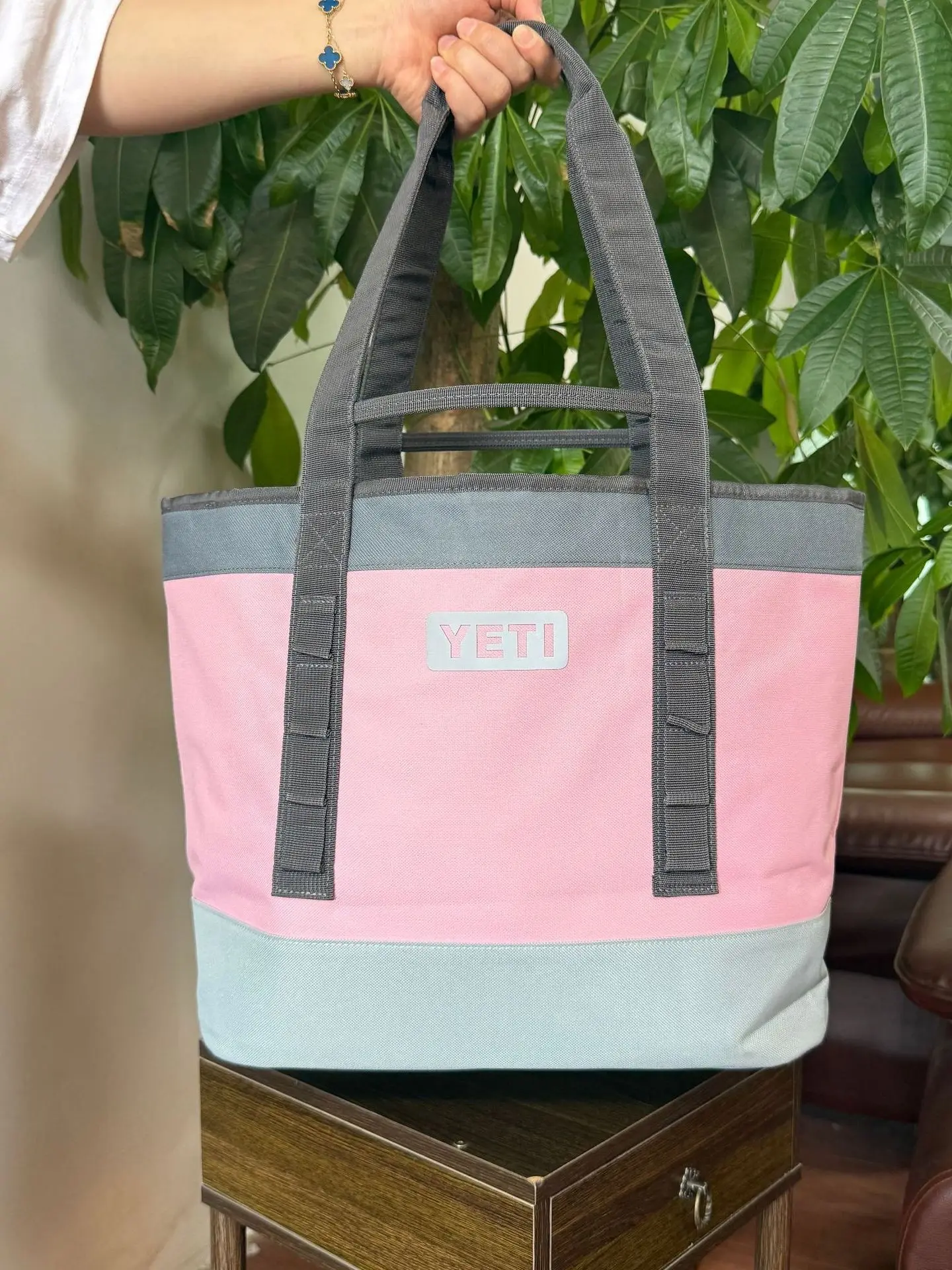 26-styles-outdoor-picnic-travel-lunch-bag-waterproof-hard-bottom-yt-cooler-tote-ice-pack-storage-organizer-family-home-use