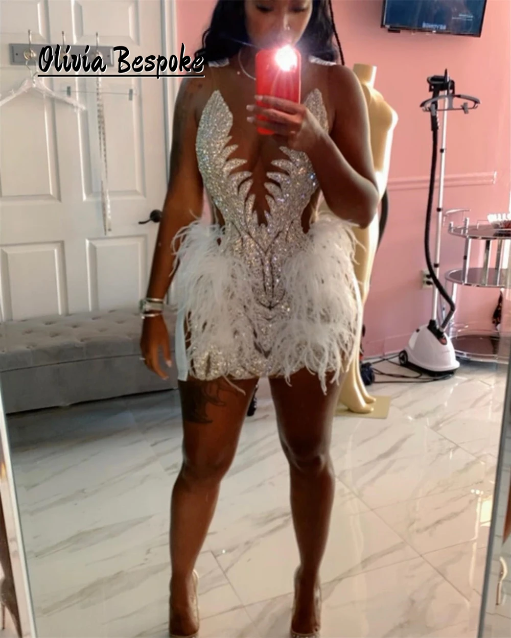 Shimmery Crystal Beading Homecoming Prom Dresses 2024 White Feathers Baddie Dress For Birthday Mini Cocktail Gown Black Girls