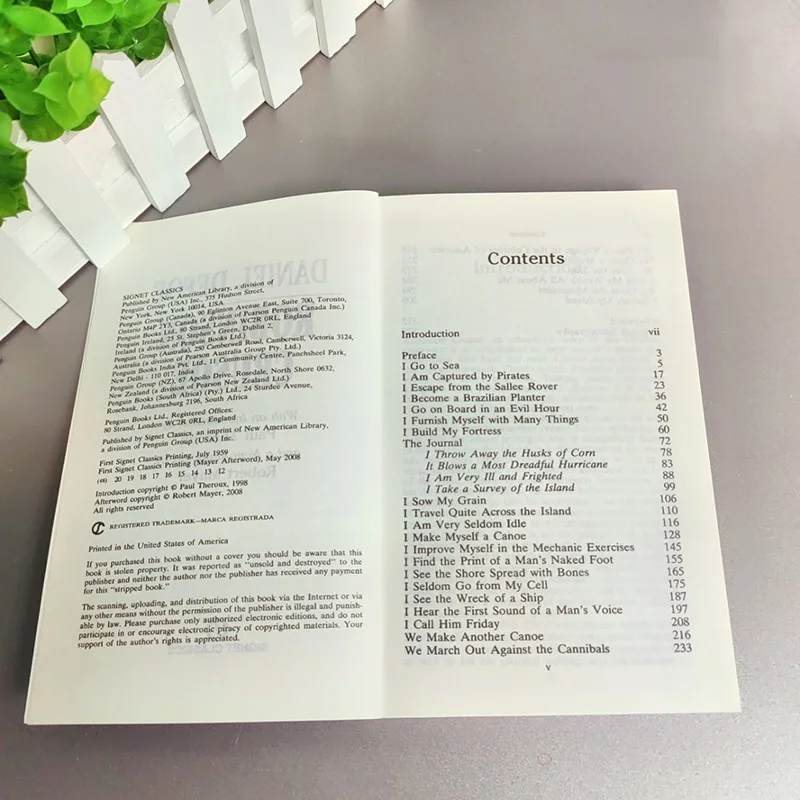 Wersja angielska powieści Robinson Crusoe Daniela Defoa, książki angielskie, klasyczna książka z bajką, libros, livros