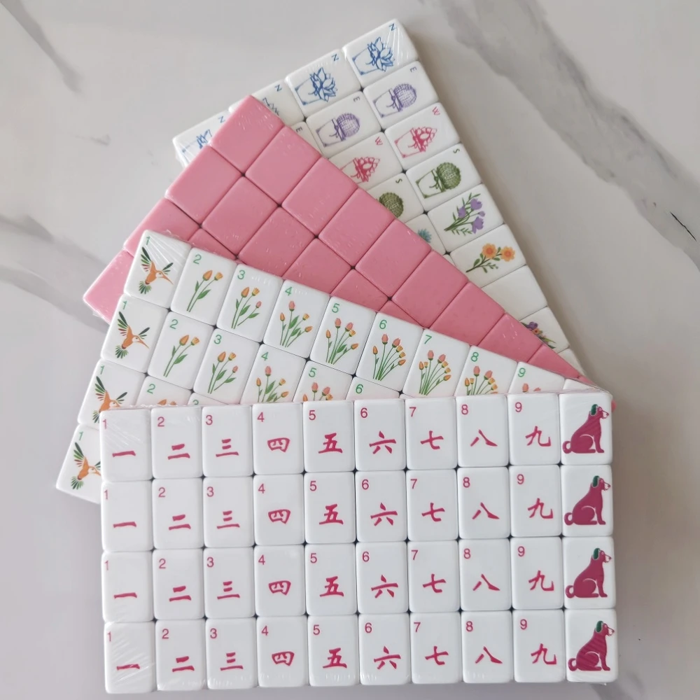 Hot Selling Luxury Acrylic Pink Mahjong Tiles Engraved American Mahjong Game Set Travel Mah Jongg Sets Family Party Board Games