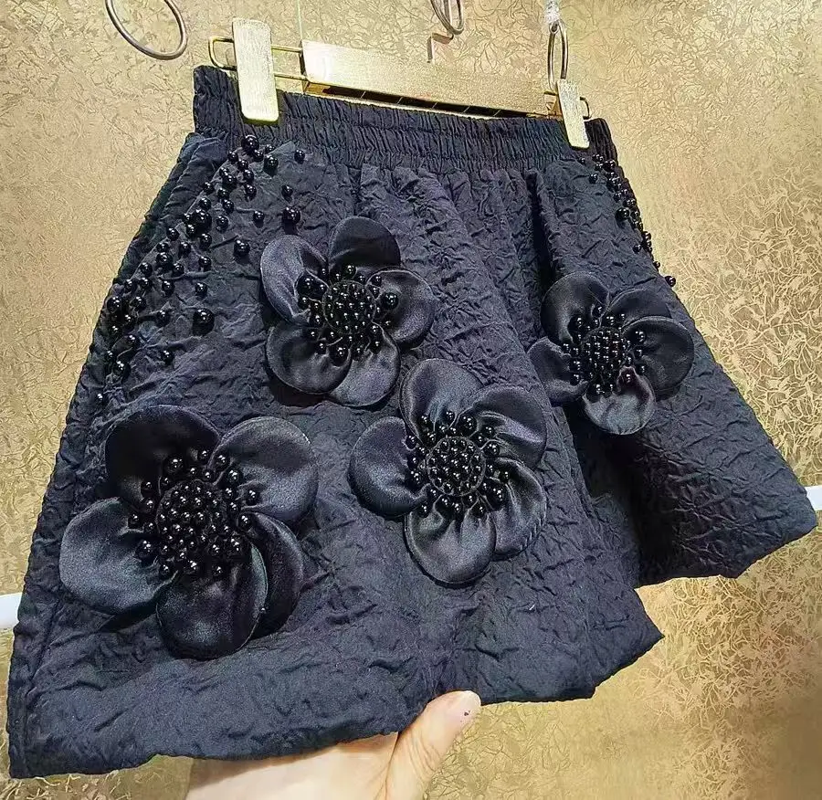 New In Pearls Beaded 3D Flower Bloomers Shorts For Women Pantalones Cortos Black Loose Casual Short Pants