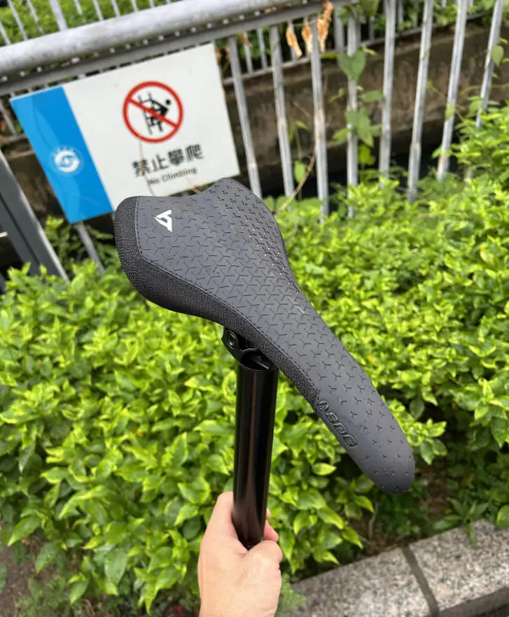 

SDG YT MTB Комплект седла и подседельного штыря 30,9 x 300 мм Подседельный штырь 260 x 130 мм Размер седла