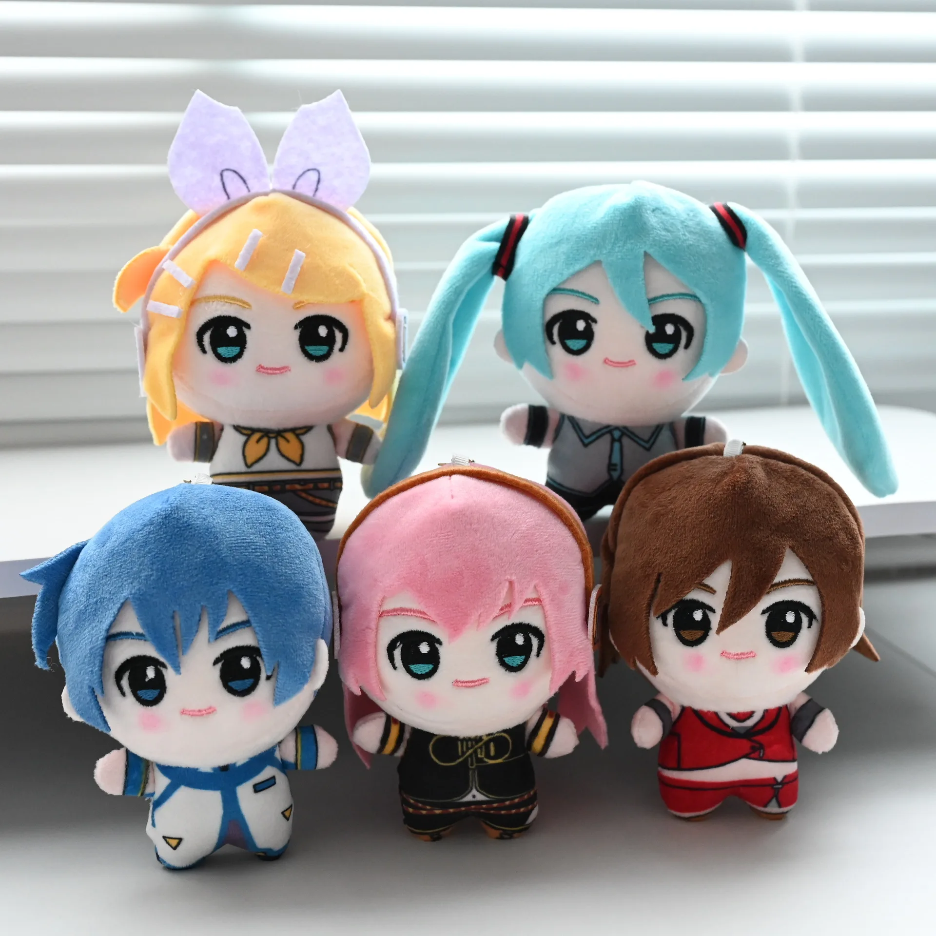 11 см новый плюшевый брелок для Hatsune Miku Kawaii, сумка, очаровательная плюшевая игрушка, фигурка, аксессуар для ключей от машины, украшение для автомобиля, Рождественский подарок