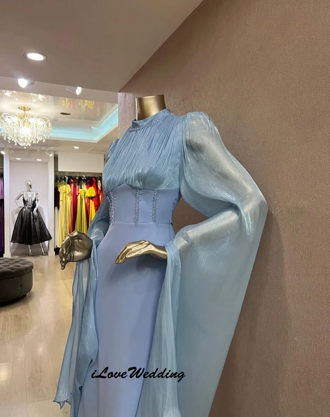 الأزرق الرقبة العالية فساتين لحضور الحفلات الموسيقية 2025 أنيقة طويلة الأكمام الزفاف النساء فستان الضيوف مطوي فساتين السهرة فستان ماكسي مخصص