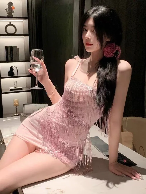 

Sexy Women's Sequins Tassel Wrapped Buttocks Uniform Dress Elegant Pink Sweet Korean Women Tank Mini Dress 2024 New Tops BQ3Y