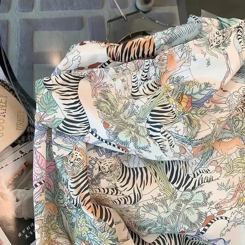 カジュアルスポーツスーツ女性のための夏の日焼け止めジャケットルーズファッショナブルなショーツファッショナブルなツーピーススーツ JJ24