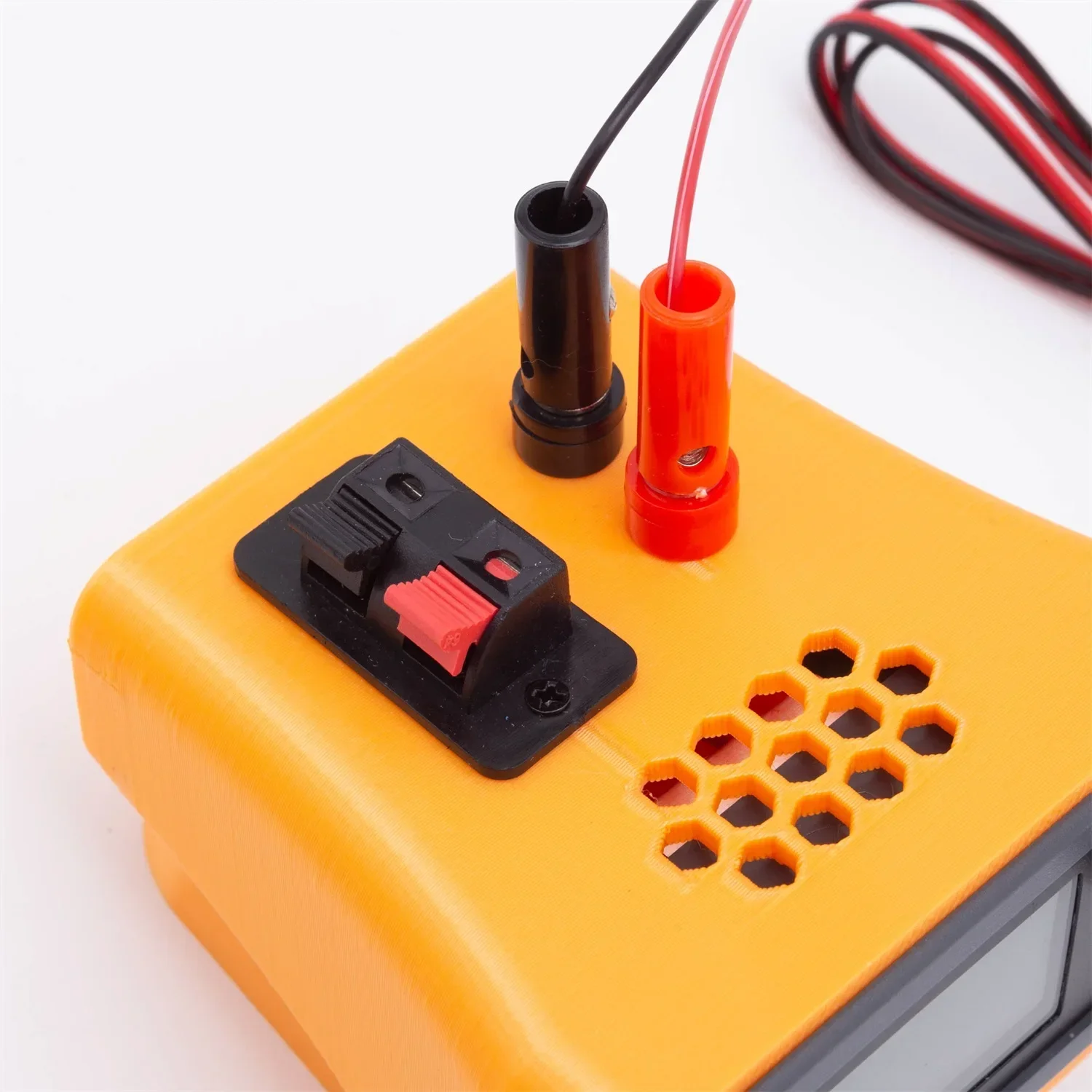 Portable CNC Adjustable Power Supply Buck Boost Converter For DeWalt 18V Lithium Battery DC Voltage Stable Outdoor(NO Battery )