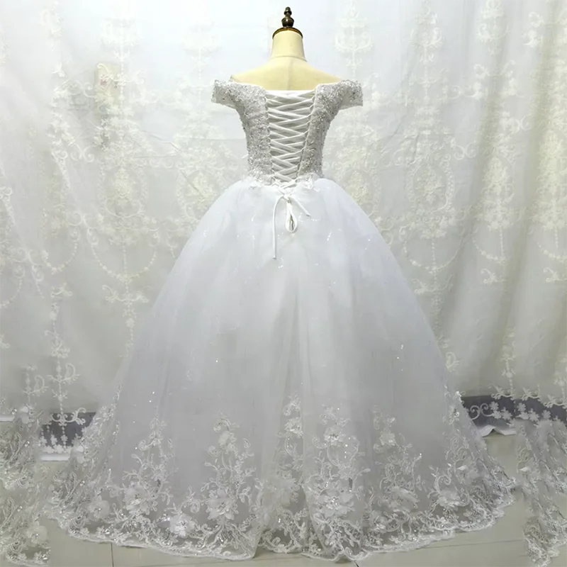 Novo vestido de noiva 2025 tamanhos personalizados branco marfim barco pescoço frisado apliques mangas boné vestido de casamento de renda