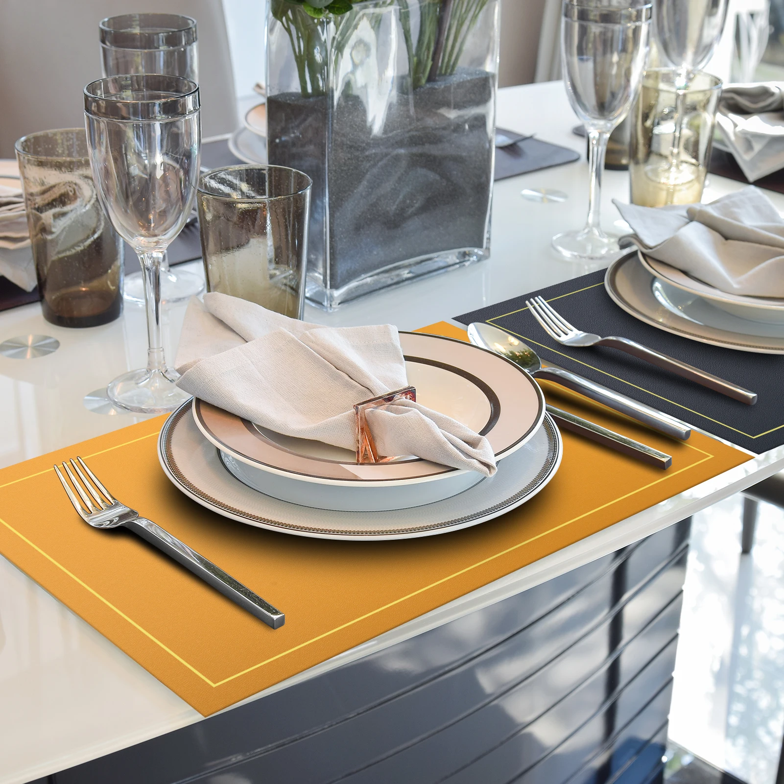 فو الجلود المفارش و كوستر مجموعات من 4 المزدوجة الوجهين بو الجدول حصيرة الساخن مقاومة مكان الحصير لطاولة الطعام زينة عيد الميلاد