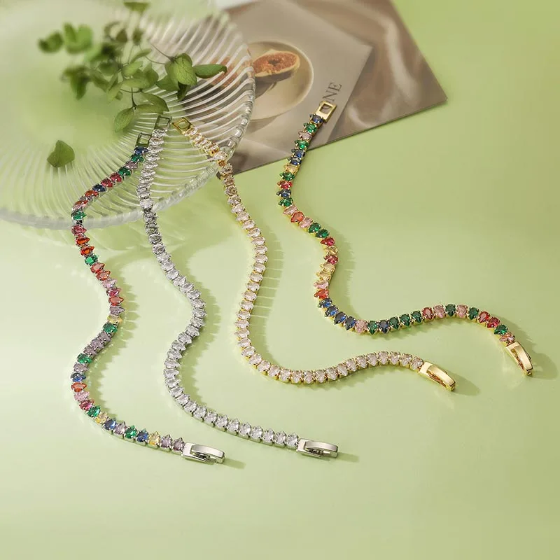 HECHENG، سوار نحاس 18 قيراط مطلي بالذهب ملون AAA قطرة الماء زركونيا للرجال زوجين مجوهرات أنيقة 1 قطعة