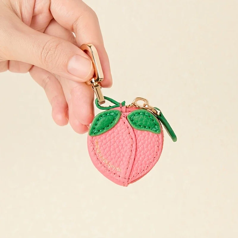 ﻿   イチゴ、桃、レモン、梨、かわいいフルーツの形をした小銭入れ、かわいいフェイクレザーのミニ財布、女性へのギフトに最適です。