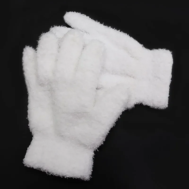 Ein Paar neue Korallen-Samt-Wollhandschuhe für Herbst, Winter und Frühling, geeignet für Walnuss- und Porzellangröße und zum Aufhängen.