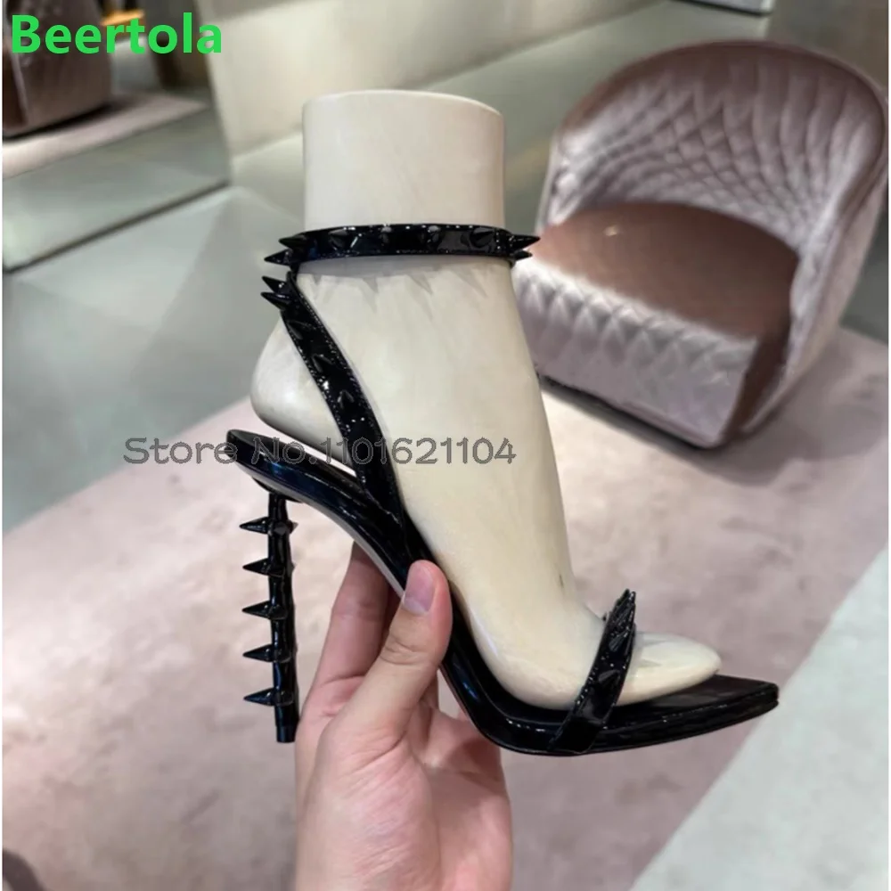 

Rivet Thin High Heel Pointed Toe Sandals For Female Women 2024 New Big Size 44 Ankle Buckle Slingback Cool Sexy Summer Shoes