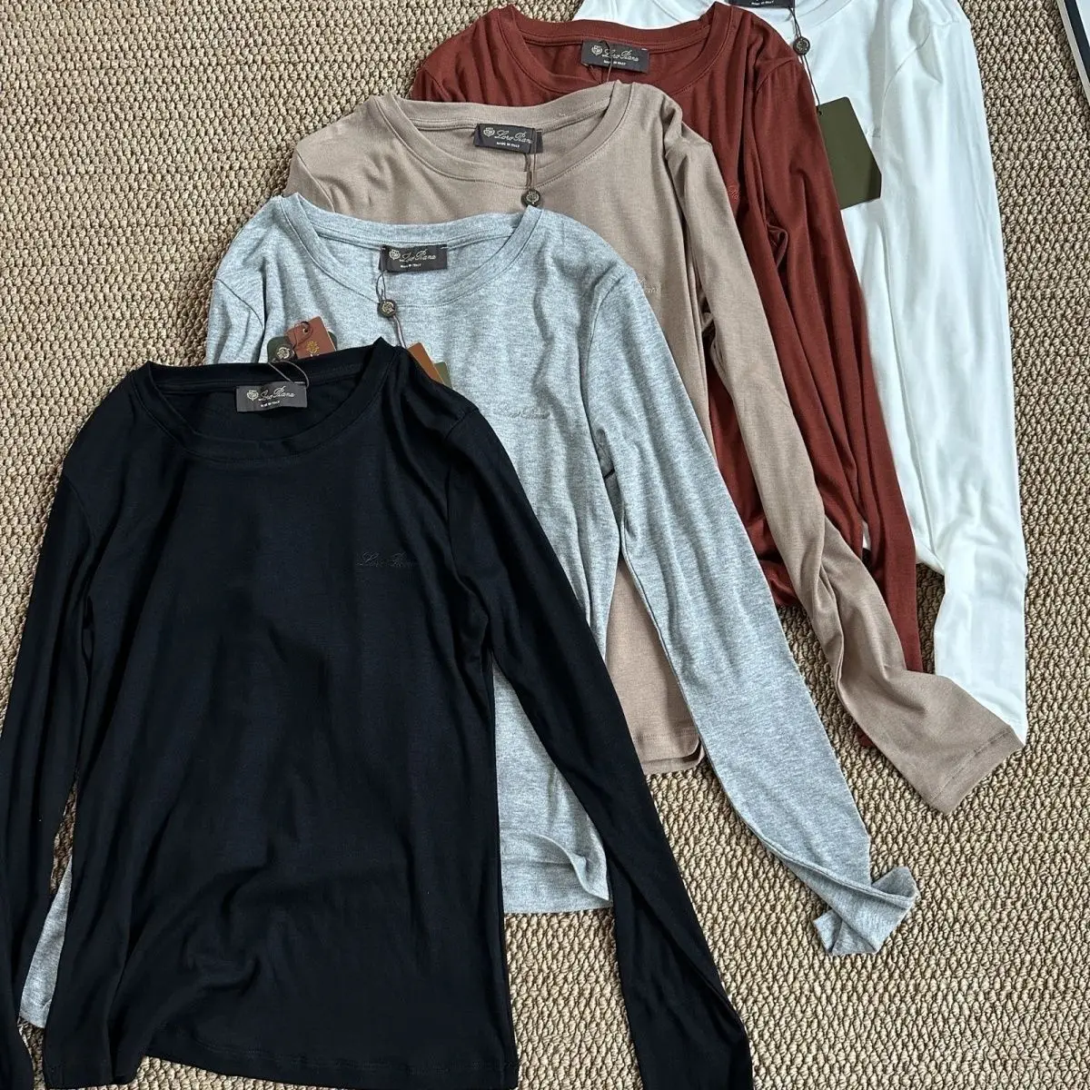 2025 Letter Embroidered Crew Neck T-shirt New Bottom Thin Top Casual Slim Thin Versatile and Comfortable