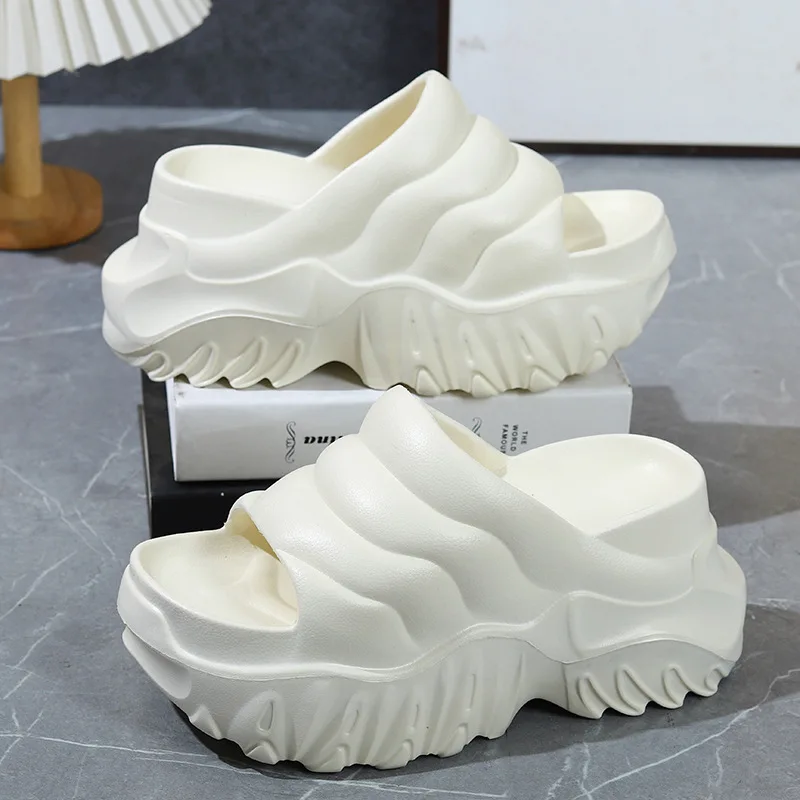 2025 Ladies chunky platform slippers woman high heels flat sandals thick sole lovely waved flip flops female eva cloud slides