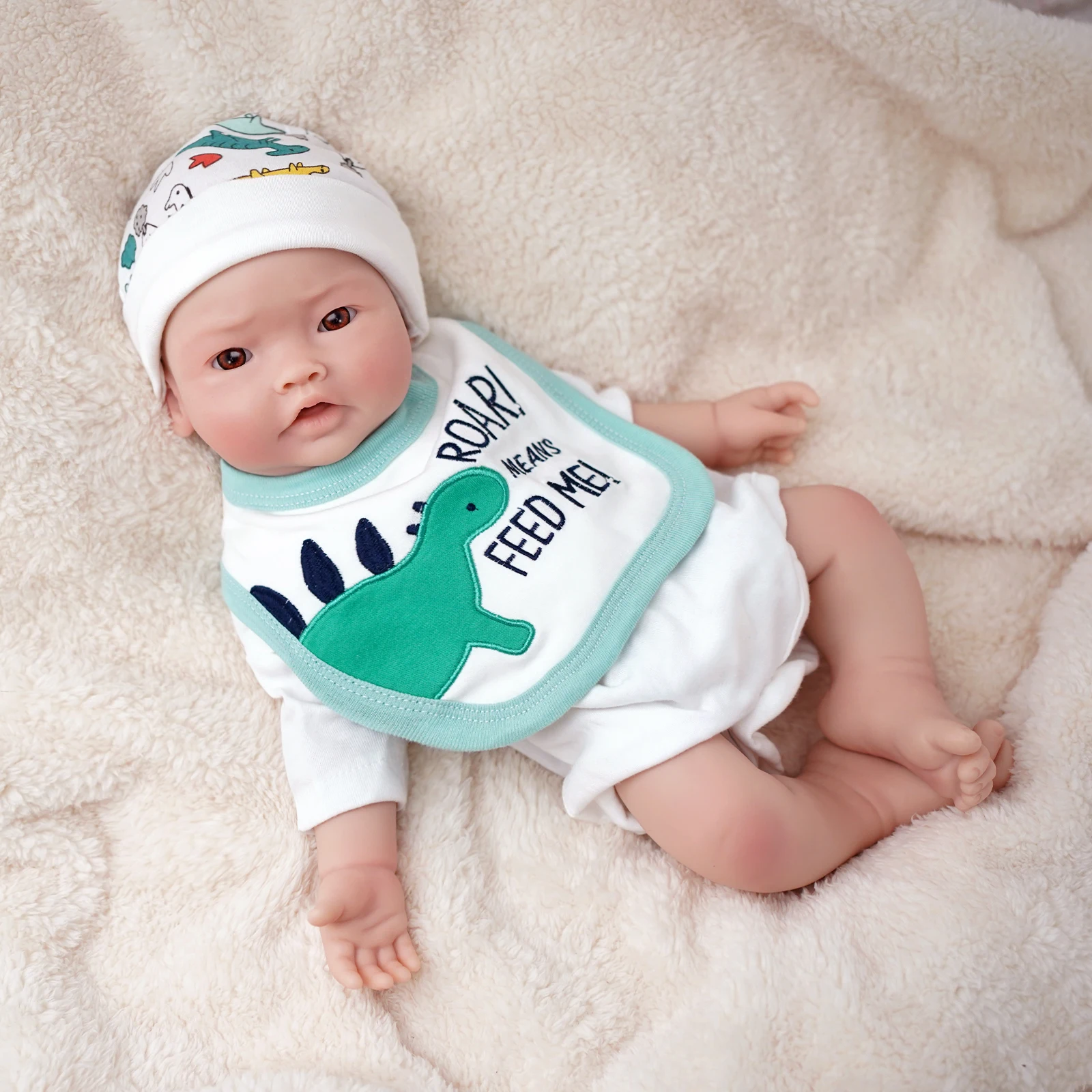 

17" Full Silicone Reborn Baby Doll-Soft,Realistic Newborn, Full Body Silicone Not Vinyl Perfect Gift for Collectors Parents