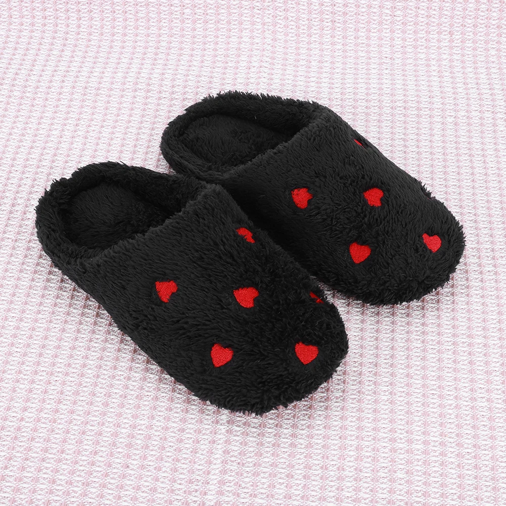 شباشب قطيفة على شكل قلب، أحذية منزلية مريحة سهلة الارتداء، شباشب حرارية مسطحة قابلة للتنفس، شباشب فروي ناعمة لغرفة النوم الداخلية #3